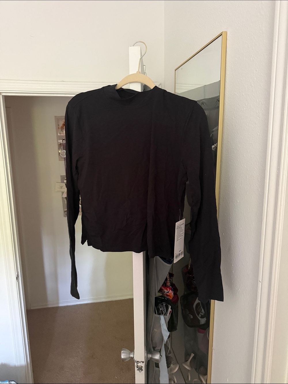 lululemon athletica Black Long-Sleeve Crew Top